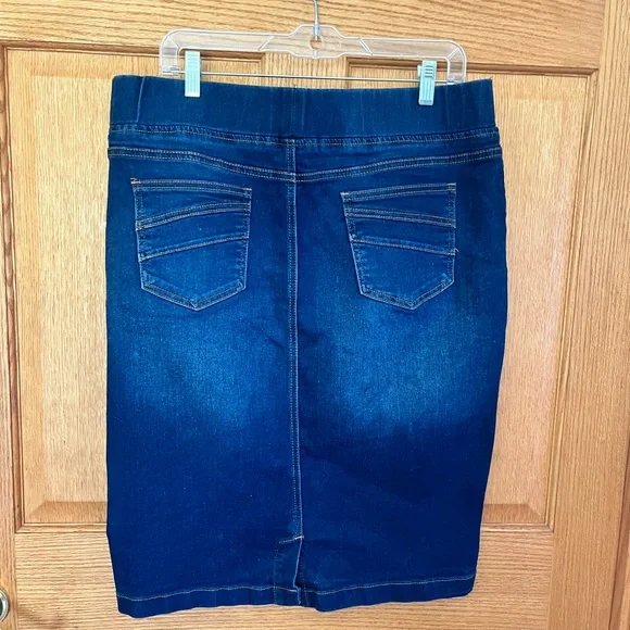 Denim Midi Skirt - Blue - Picture 2 of 3